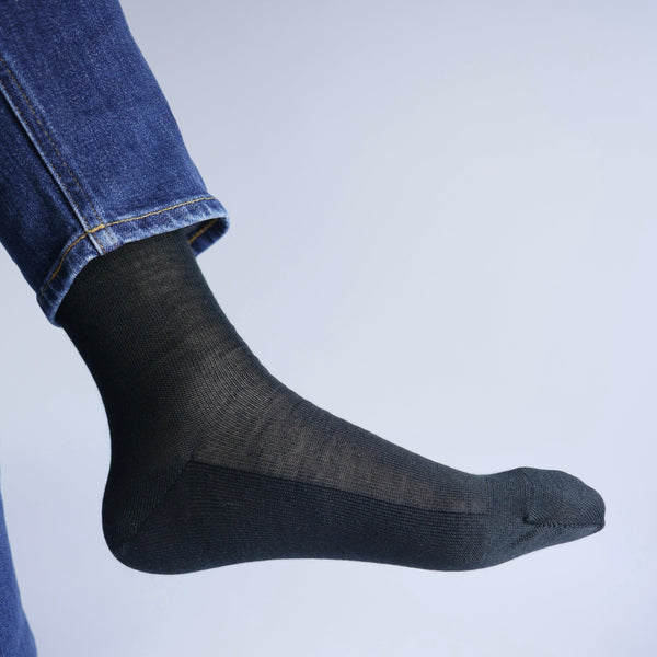 Ramie Business Socks with Silk Soles